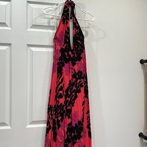 Manuhealii Maxi Dress